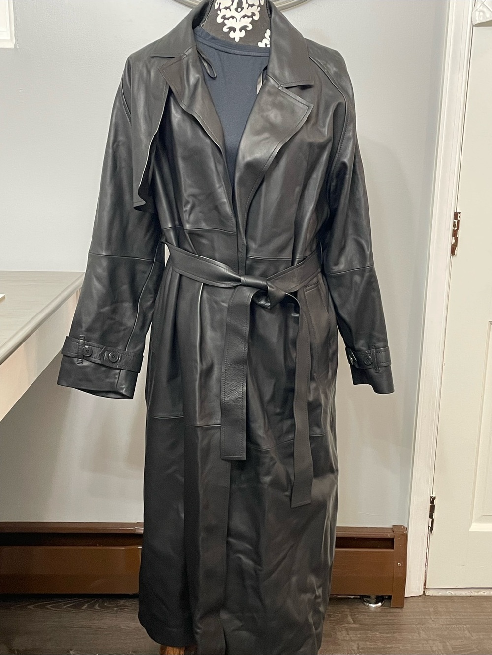 Massimo Dutti 100% Leather Belted Trench Coat Black Size L NWT